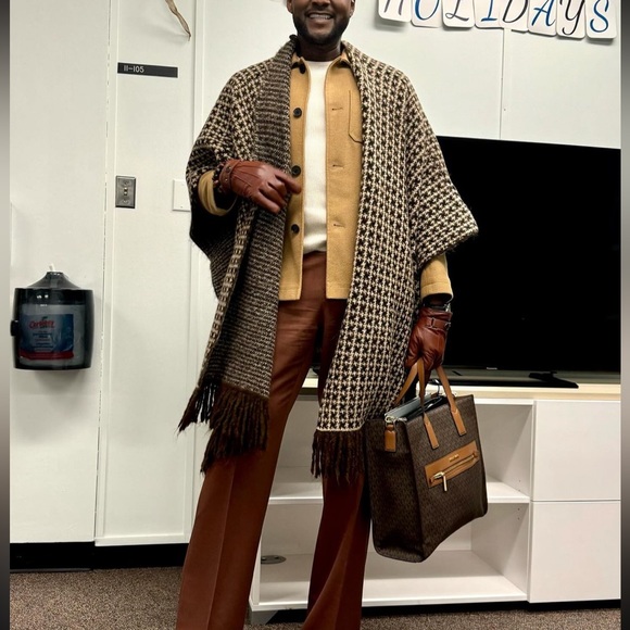 ZARA FRINGED KNIT JACQUARD CAPE - Picture 5 of 16